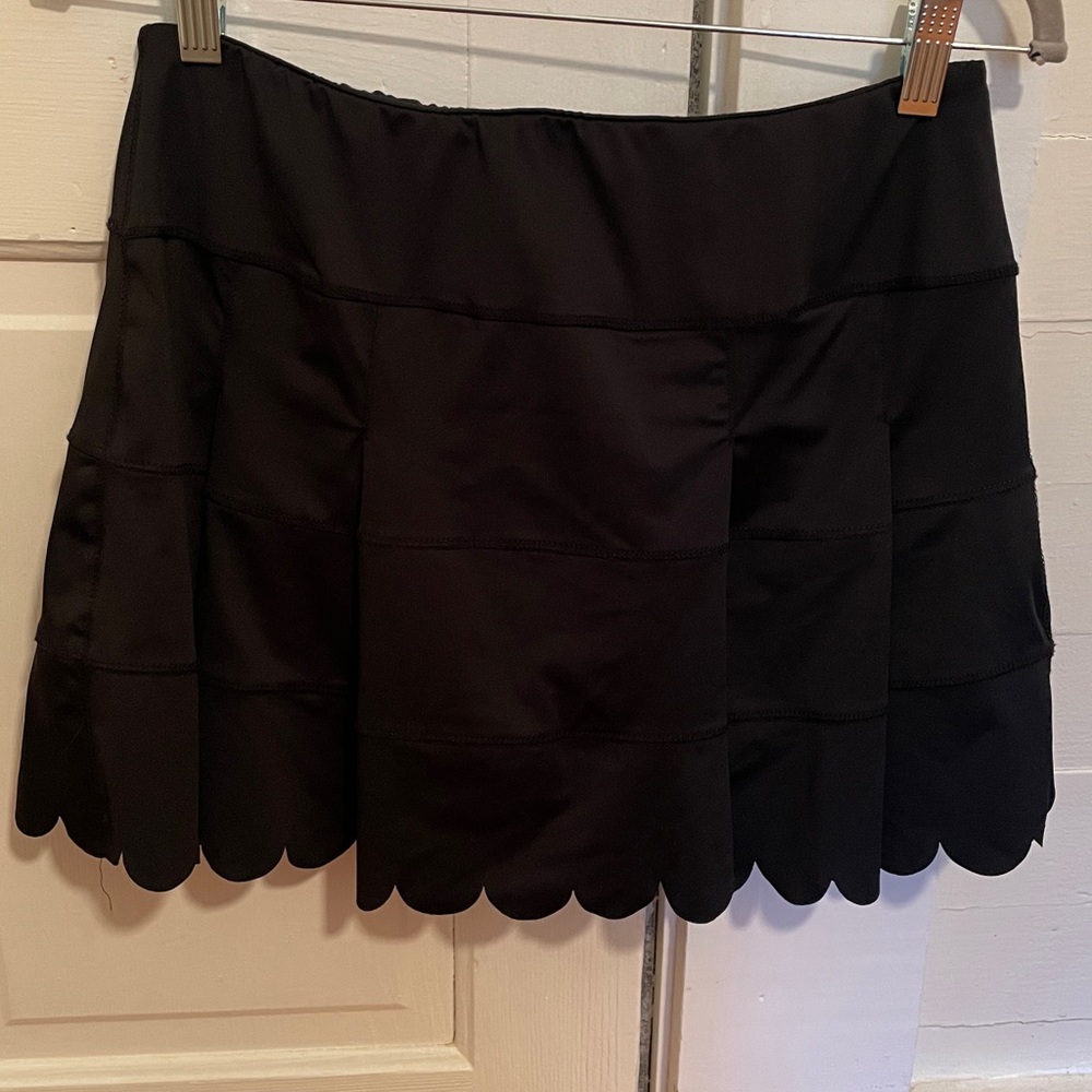 Karlie Scallop Hem Tennis Skirt size Large in Black - Picture 5 of 10